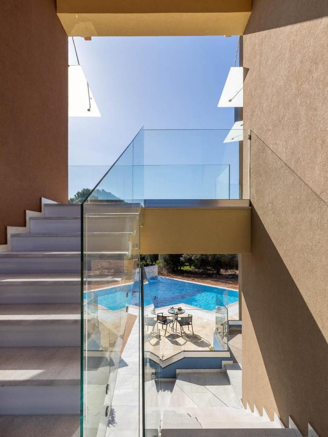 Diamond Kyparissia Suites Экстерьер фото